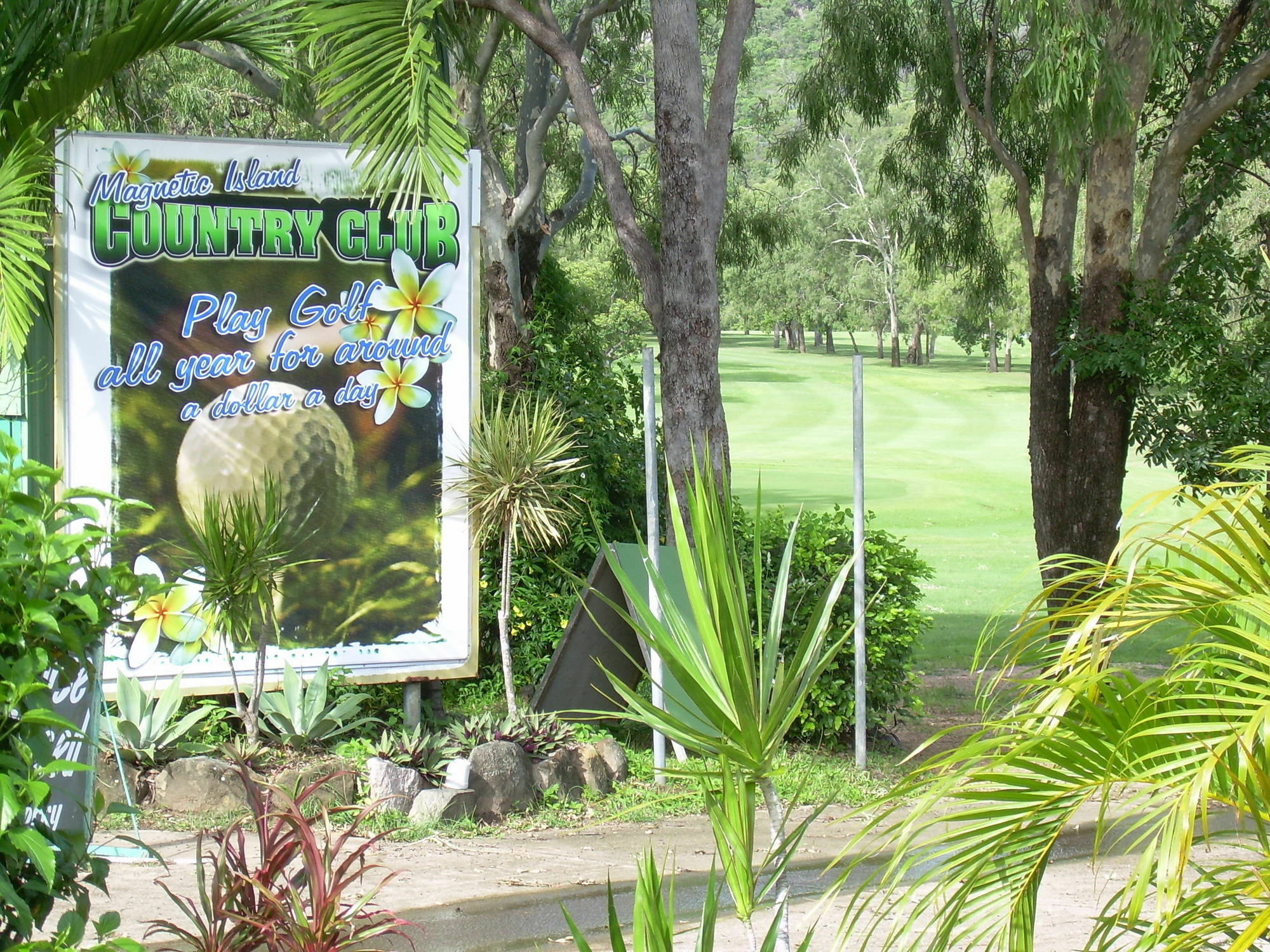Tropical Palms Resort & 4Wd Hire Picnic Bay Exteriér fotografie